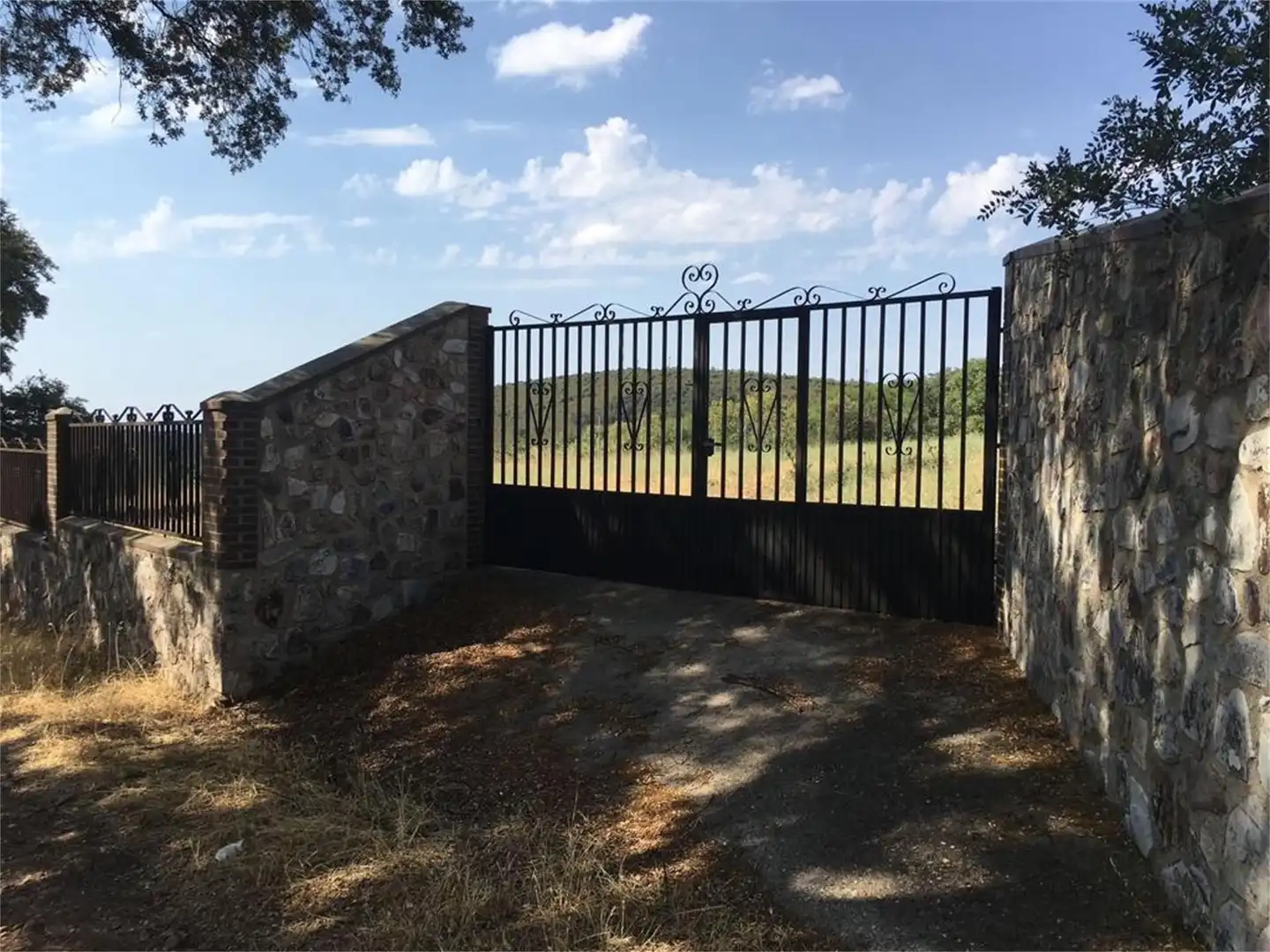 Land for sale in Hontanar
