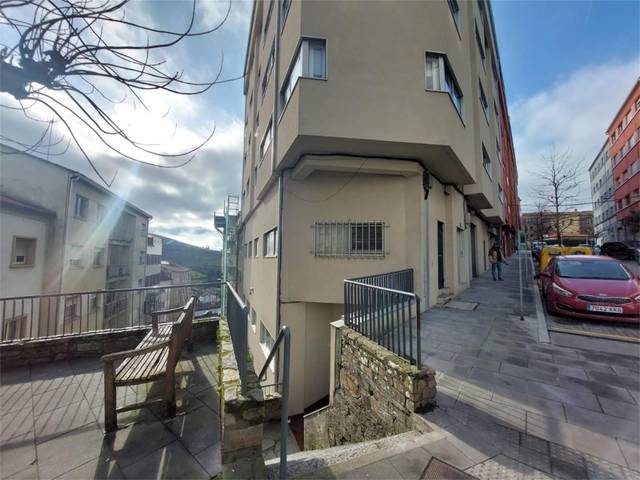 Oficina en Alquiler en Rúa Cardenal Quiroga Palacios en Concheiros - Fontiñas