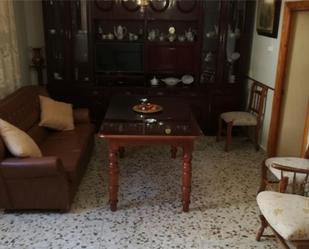 Sala d'estar de Casa adosada en venda en Antequera amb Aire condicionat i Terrassa