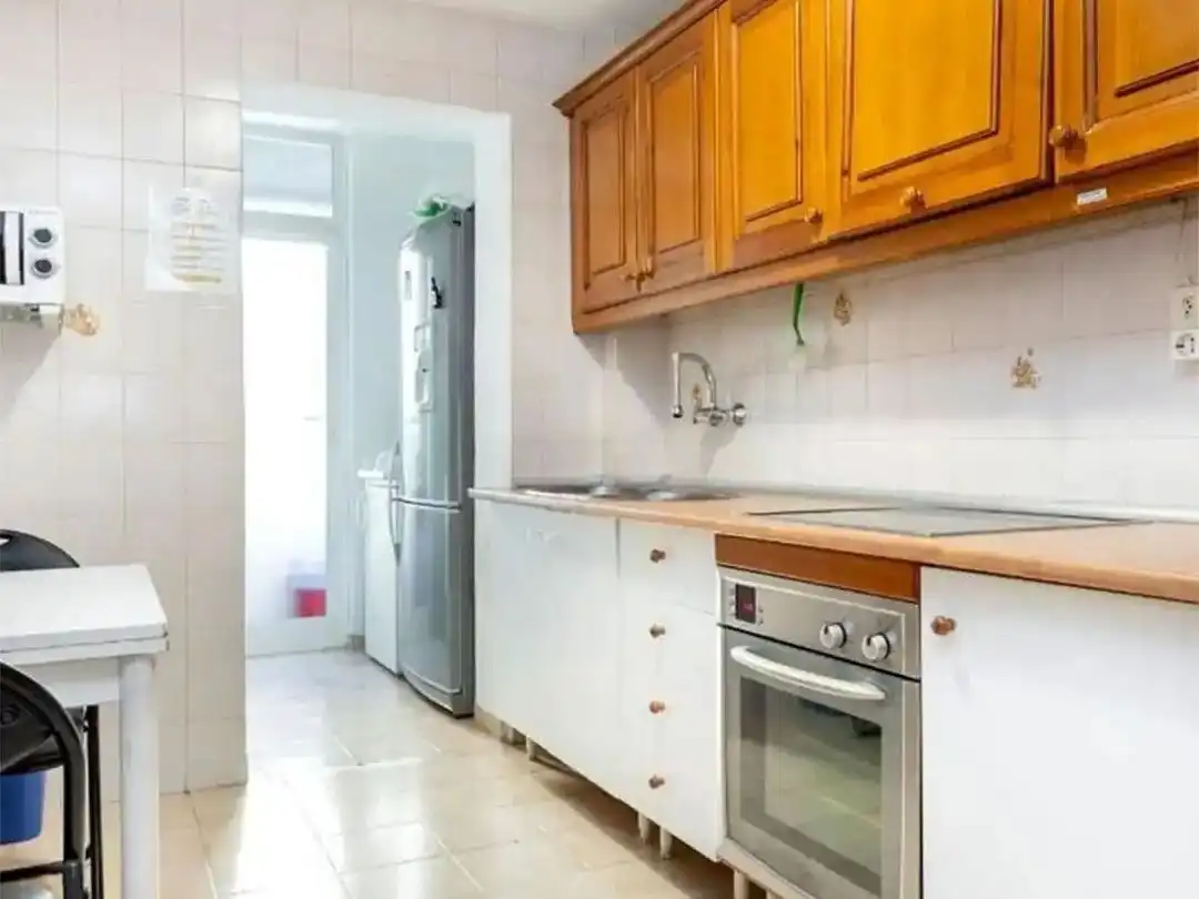 Habitació a Calle Adelfa, 3, Fígares Cuina de Pis per a compartir en Granada amb Aire condicionat, Calefacció i Piscina