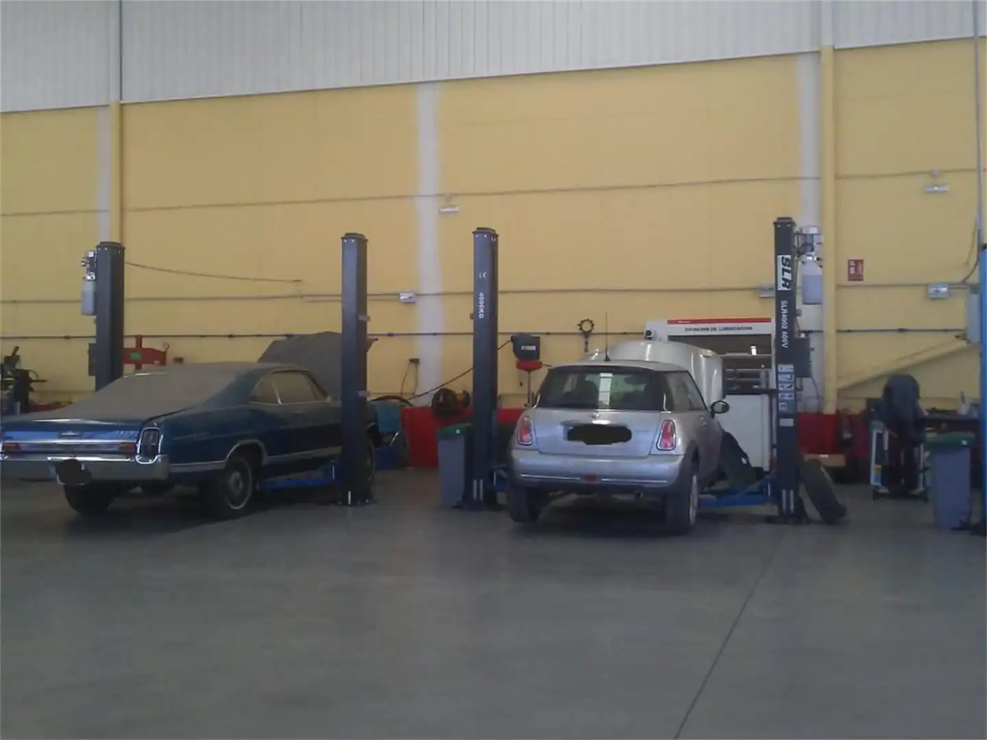 Nave industrial de alquiler en Calle Río Arevalillo, Hervencias Altas - El Pinar Parking de Nave industrial de alquiler en Ávila