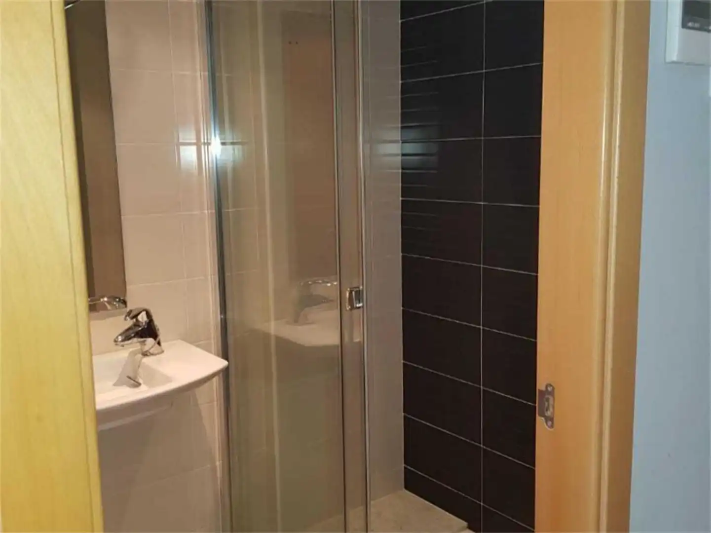 Badezimmer von Dachboden zum Verkauf in Benicarló mit Klimaanlage, Terrasse und Balkon
