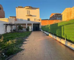 Vista exterior de Casa o xalet en venda en Benamejí amb Calefacció, Jardí privat i Terrassa