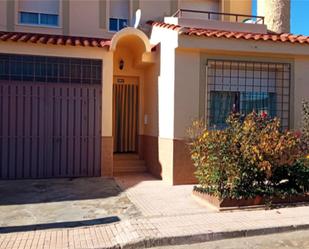 Exterior view of House or chalet for sale in Los Yébenes  with Air Conditioner, Heating and Private garden