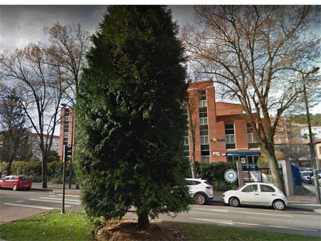 Garaje en Venta en Avenida del Cid Campeador, 32 en Los Vadillos - R. Sanitaria - Pozanos