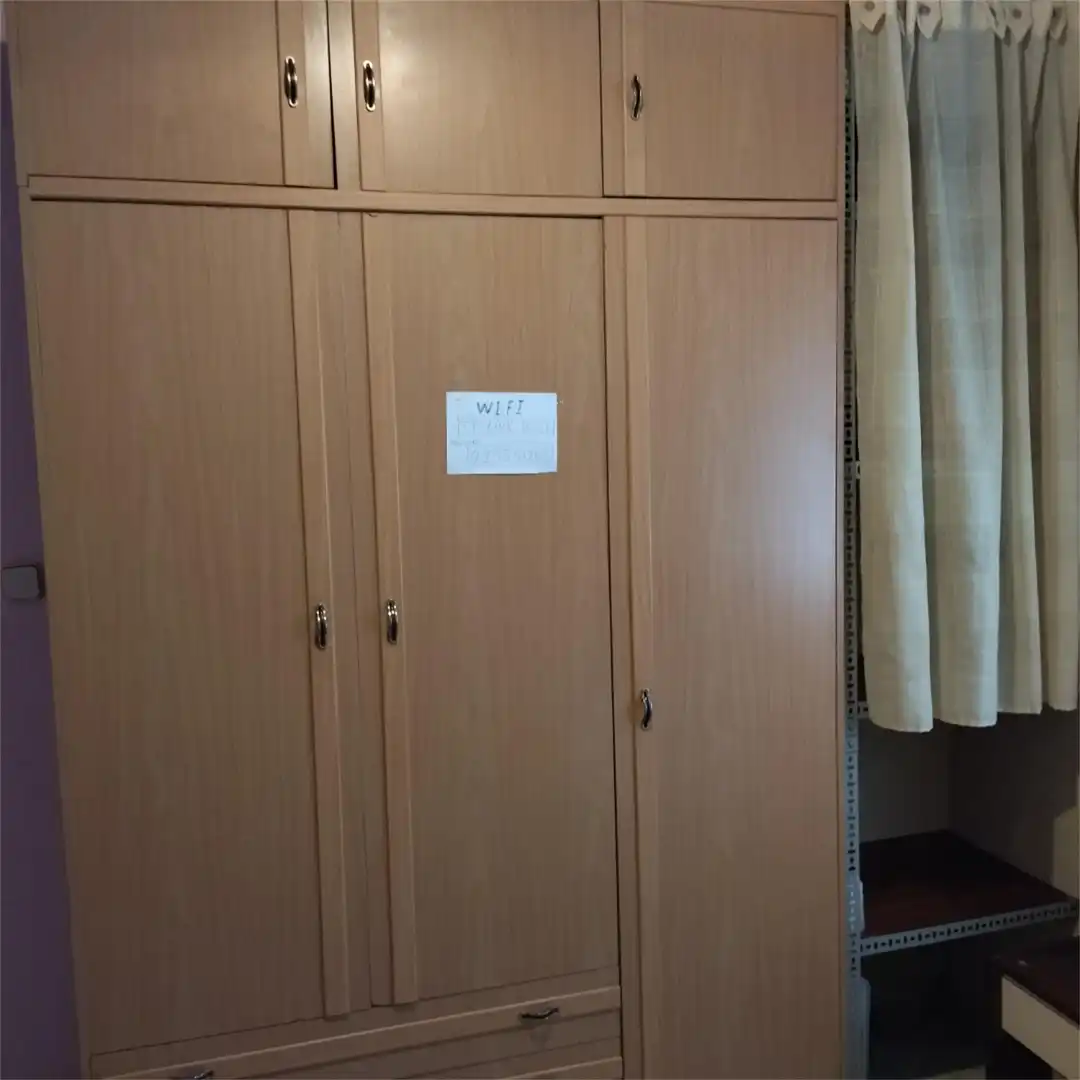 Room in Calle del Río Nervión, 49, Pueblo Nuevo Room in Calle del Río Nervión, 49, Pueblo Nuevo