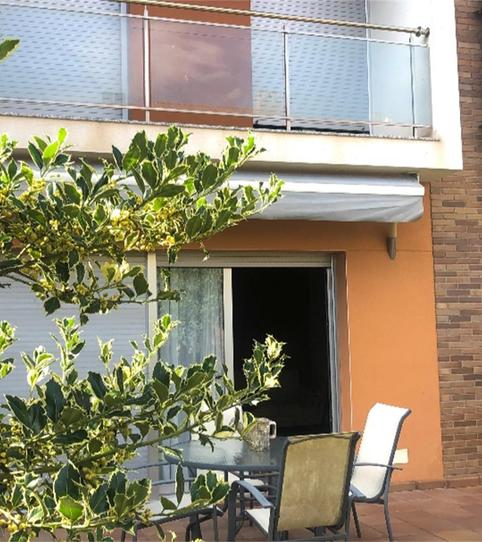 Casa adosada en venda a Passatge Maria Aurèlia Capmany, Callús, Barcelona - imatge 2 Foto 2 de Casa adosada en venda a Passatge Maria Aurèlia Capmany, Callús, Barcelona