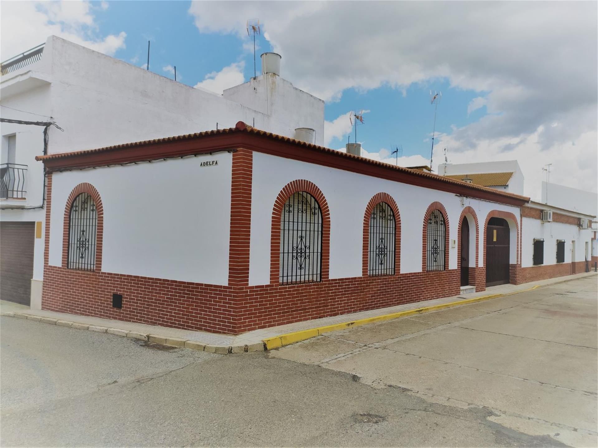 Vista exterior de Pis en venda en La Puebla de los Infantes amb Aire condicionat, Calefacció i Moblat