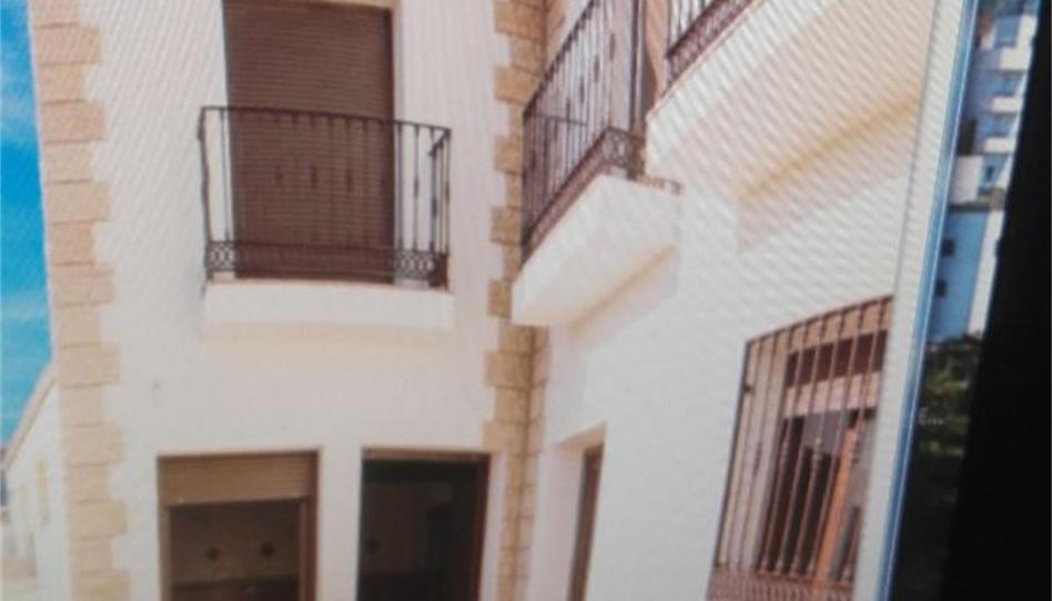 Foto 1 de Casa adosada en venta en Calle Finados, 17, Vélez de Benaudalla, Granada