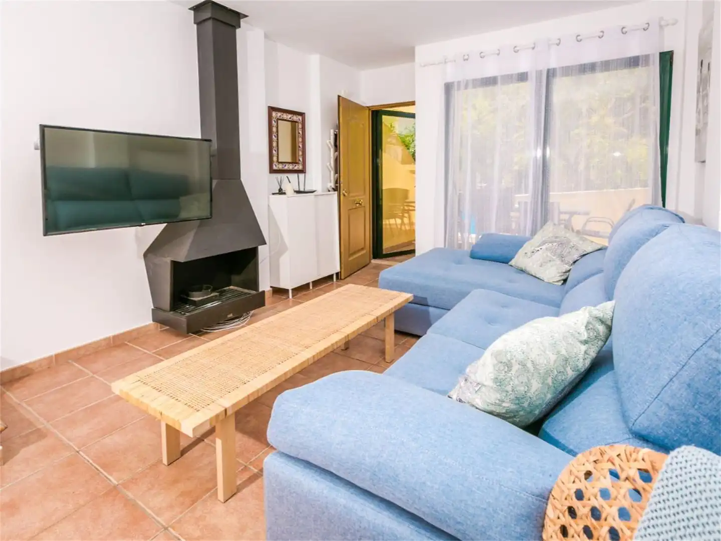 Detached homes for sale in Calle Atenas, Montañar - El Arenal Living room of Detached homes for sale in Jávea / Xàbia with Air Conditioner and Terrace