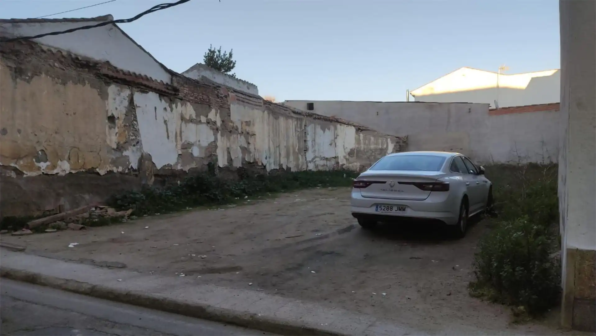 Parkplatz von Grundstücke zum Verkauf in La Puebla de Montalbán