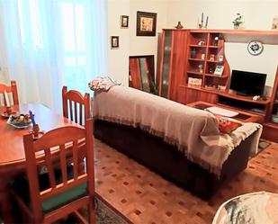 Sala d'estar de Pis en venda en León Capital  amb Terrassa