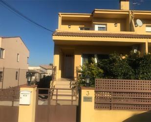 Exterior view of Single-family semi-detached for sale in Falset  with Air Conditioner and Terrace