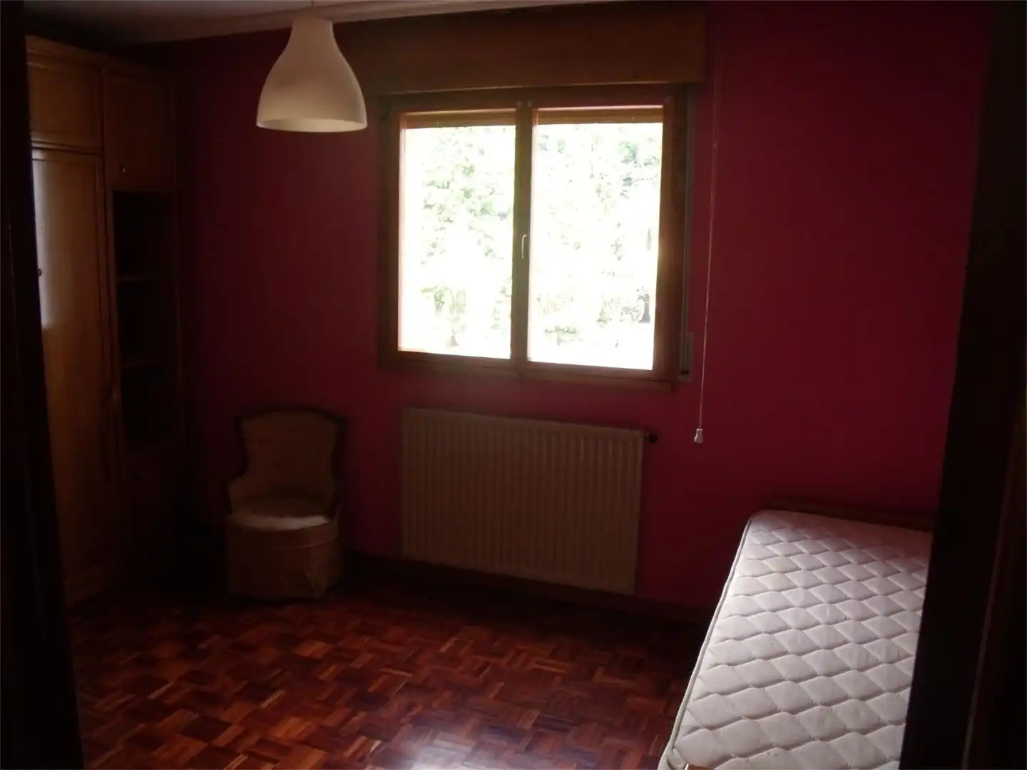Piso en venta en Plaza Pío XII, Belmonte de Miranda Habitación de Piso en venta en Belmonte de Miranda con Terraza
