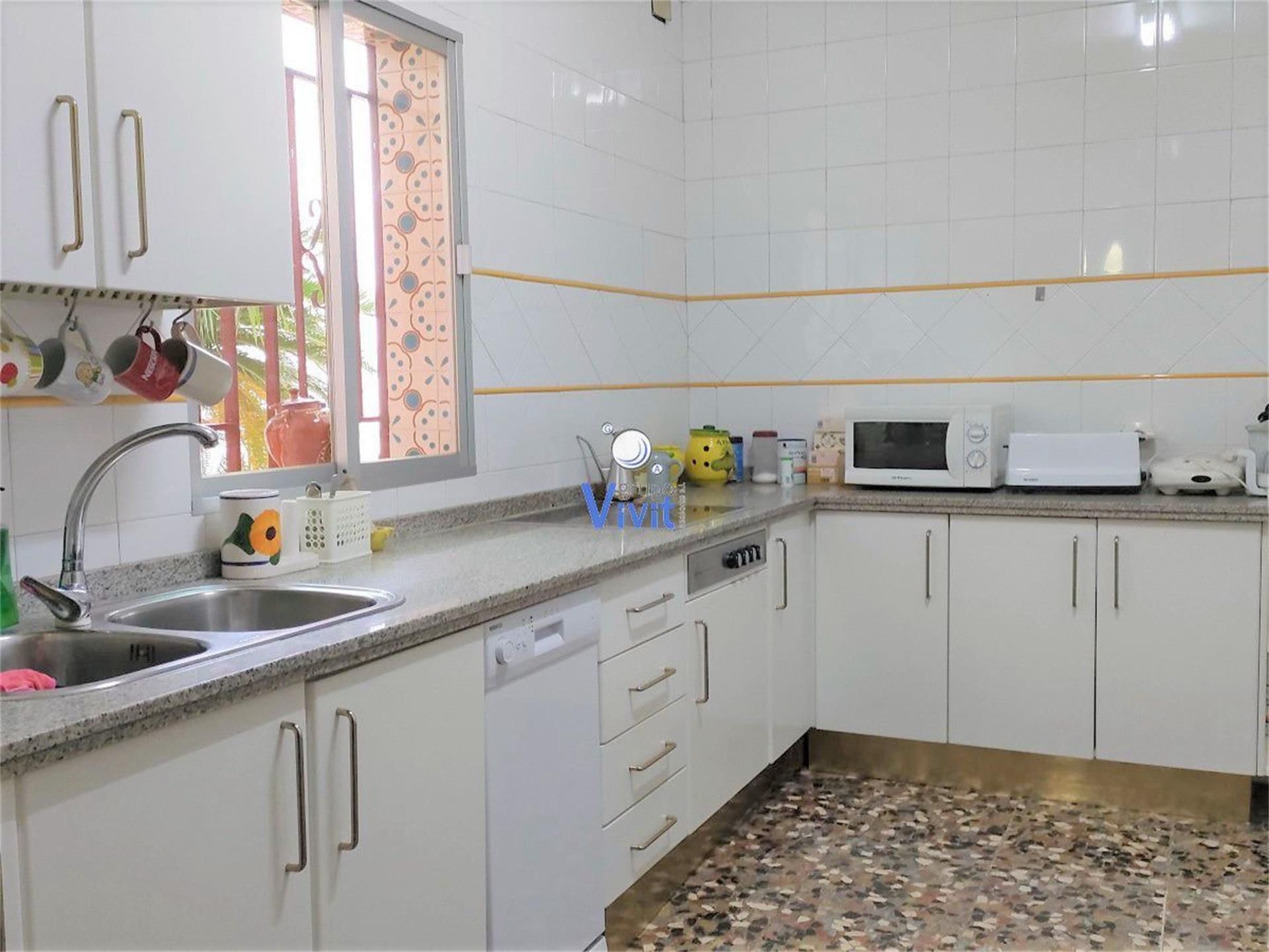 Kitchen of Planta baja for sale in Alcalá de Guadaira  with Air Conditioner, Heating and Private garden