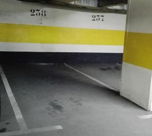 Photo 1 of Garage for sale in Calle de Pan y Toros, 45, Los Ángeles, Madrid