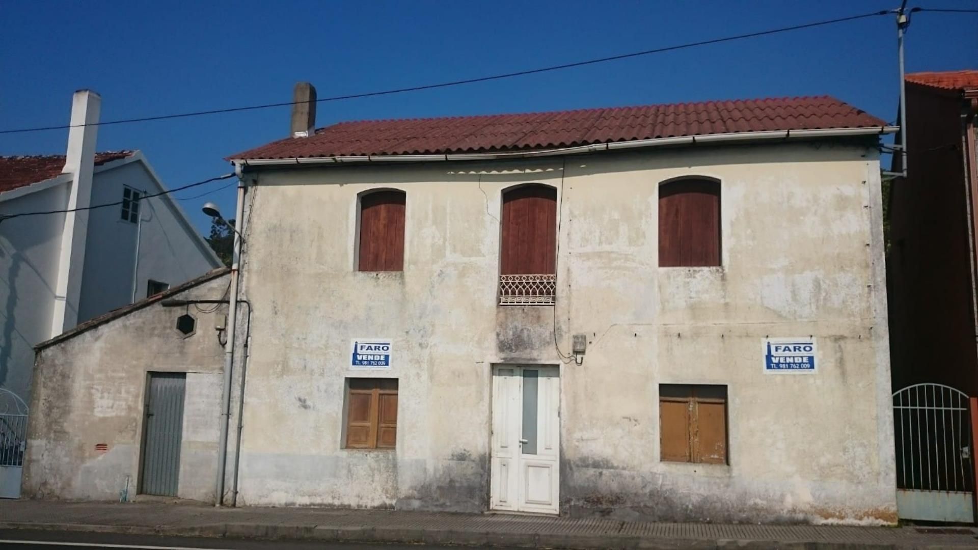 Exterior view of Single-family semi-detached for sale in Outes  with Private garden