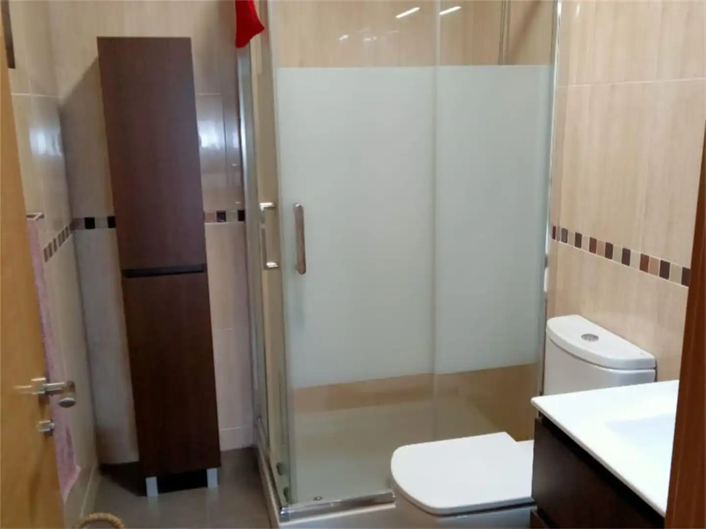 Piso en venta en Calle La Sirenita, Cedillo del Condado Baño de Piso en venta en Cedillo del Condado con Aire acondicionado, Trastero y Parking comunitario