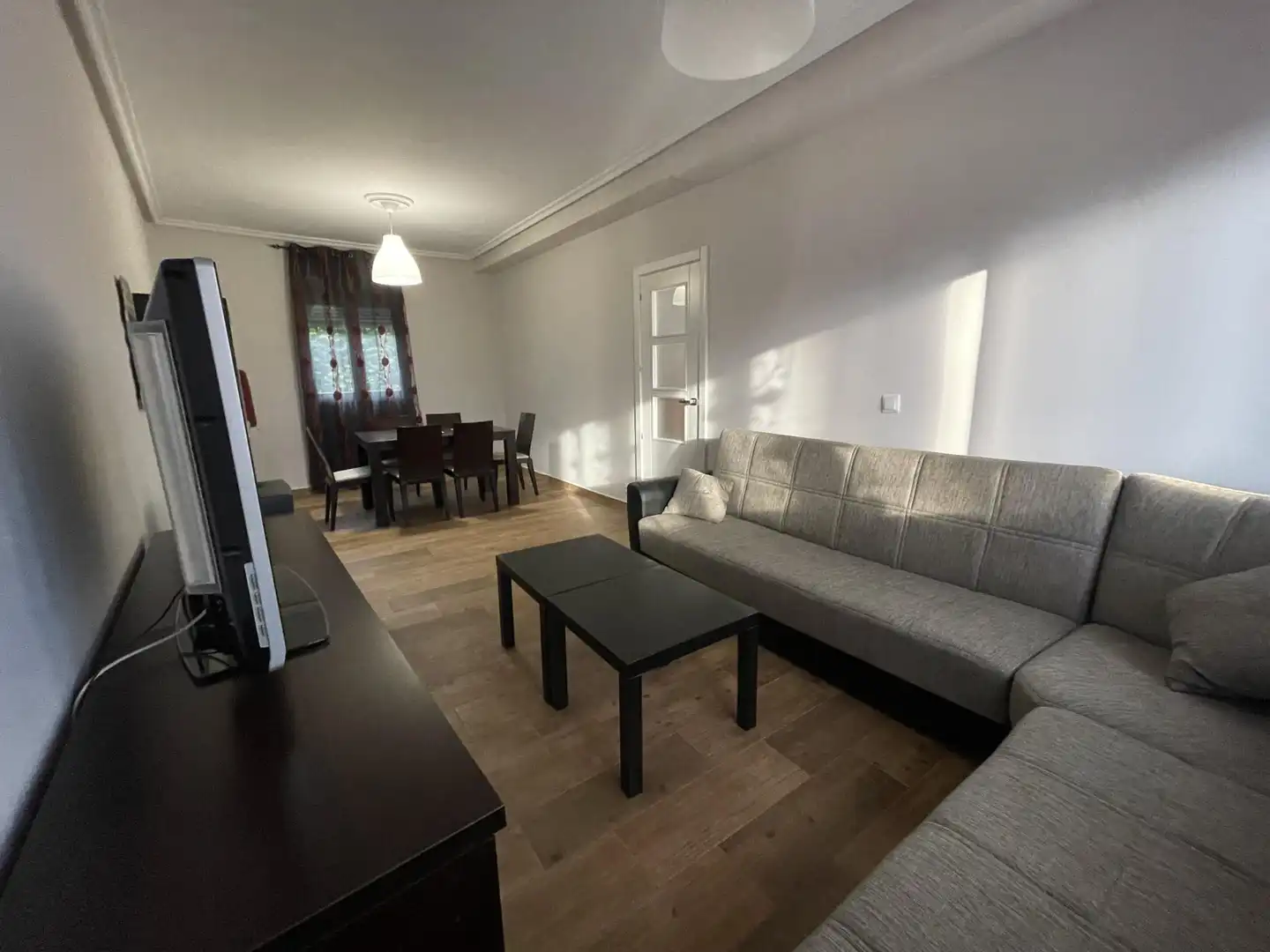 Casa o chalet en venta en Barrio Priesca, Parroquias surorientales Sala de estar de Casa o chalet en venta en Villaviciosa con Calefacción, Jardín privado y Parquet