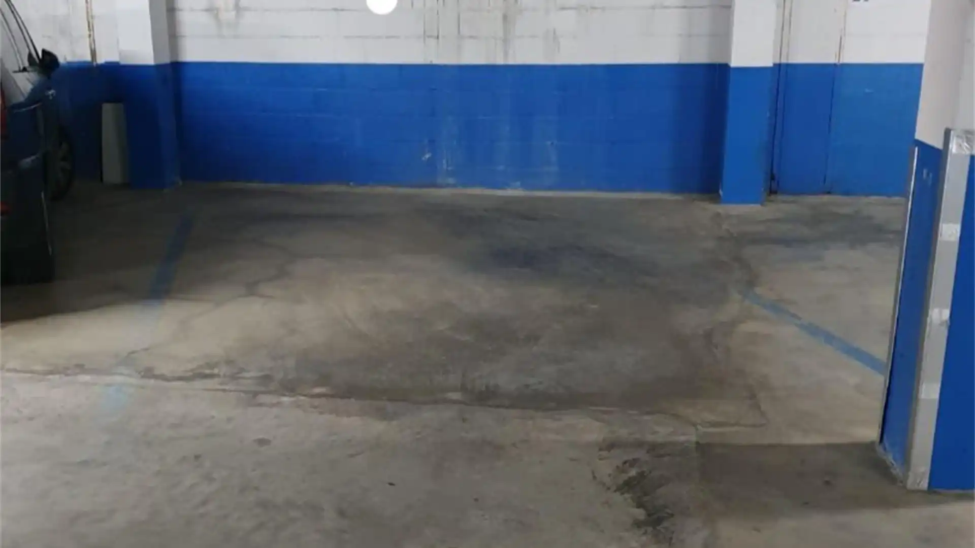 Garage zum Verkauf in El Portil