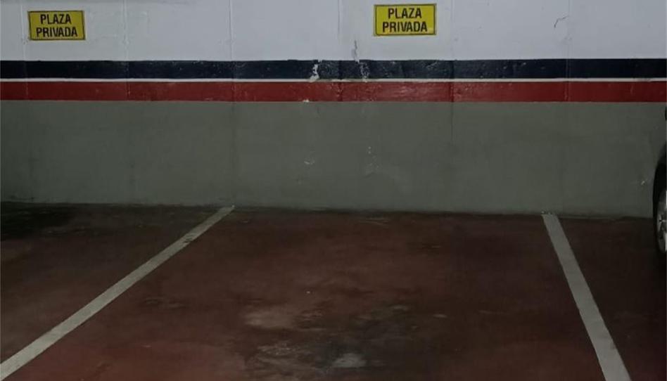 Foto 1 de Garatge de lloguer a Calle Castillo de Baños de la Encina, Bami - La Estrella, Sevilla