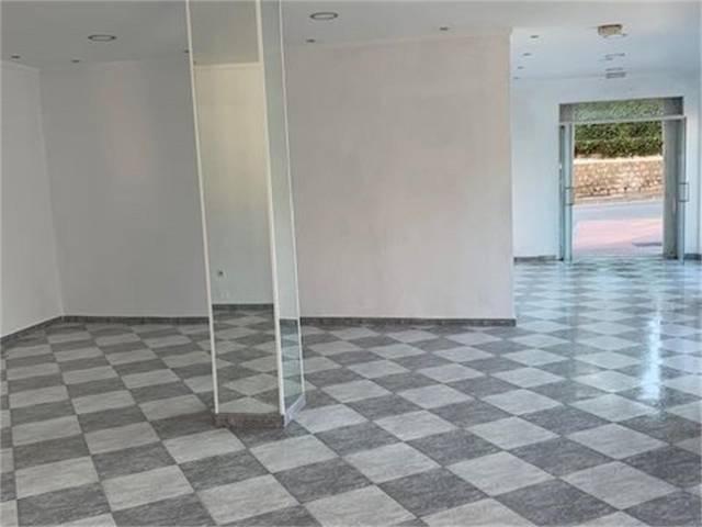 Local comercial en Alquiler en Calle Gerald Brenan, 13 en Centro