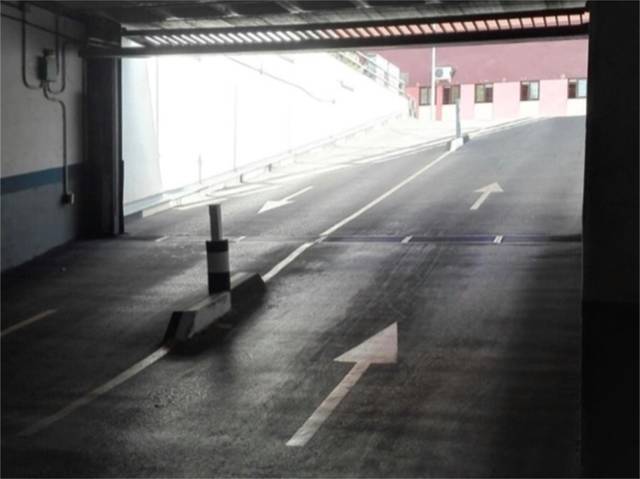 Garaje en Venta en Calle Los Arces, 7 en Prado Santo Domingo - Ensanche