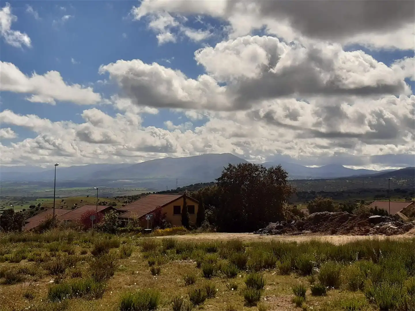 Exterior view of Constructible Land for sale in Zarzuela del Monte