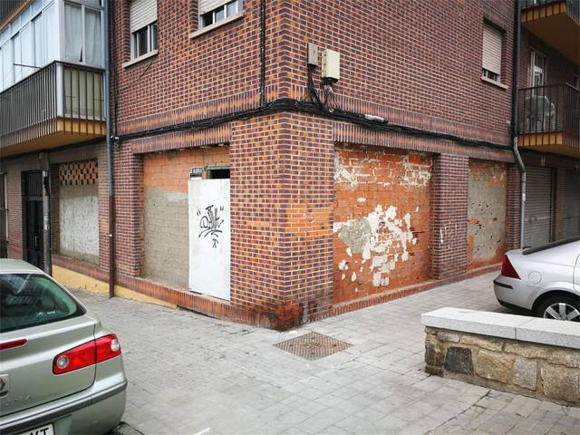Local comercial en Alquiler en Calle Perpetuo Socorro, 14 en Sur