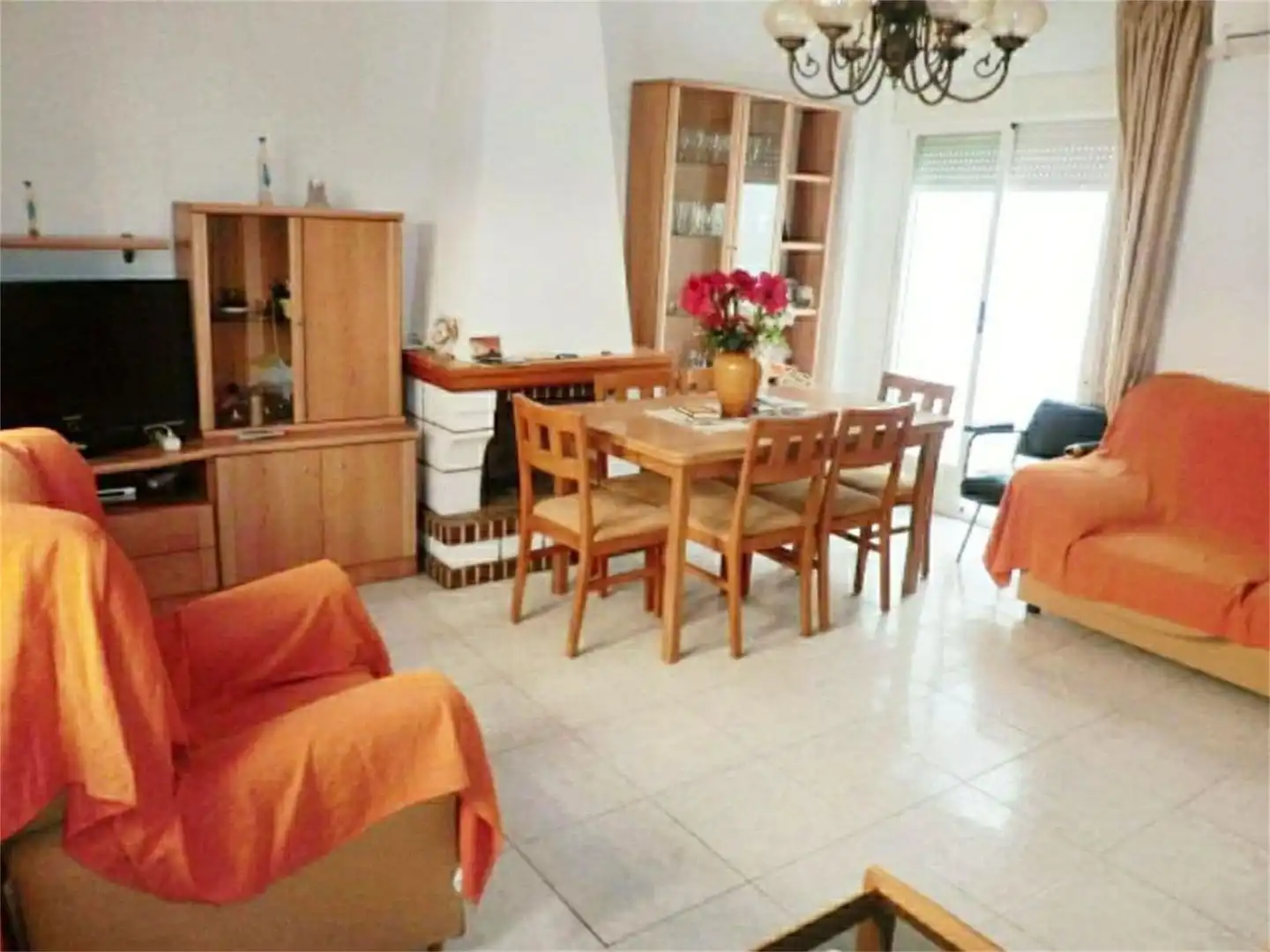 Planta baja en venta en Calle Manuel Birlanga, Almoradí Comedor de Planta baja en venta en Almoradí con Aire acondicionado, Calefacción y Amueblado