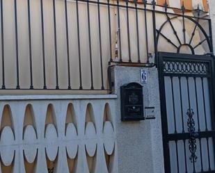 Exterior view of House or chalet for sale in Badajoz Capital  with Air Conditioner and Terrace