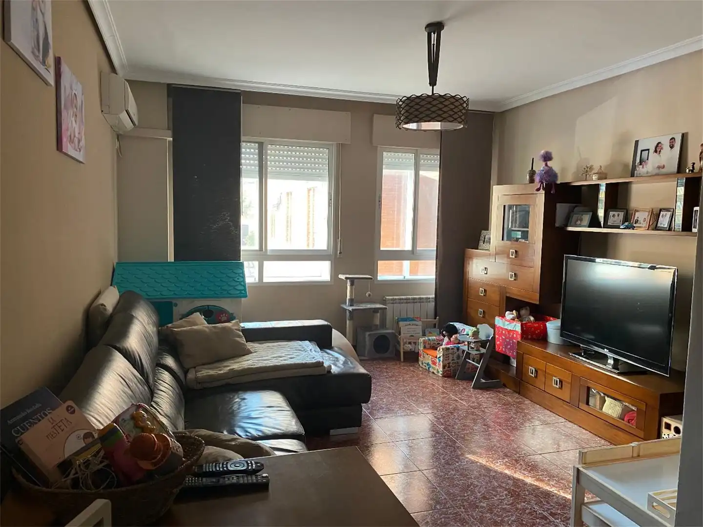 Ground floor for sale in Calle Pozo de la Parra, Arroyo de la Luz Living room of Ground floor for sale in Arroyo de la Luz with Air Conditioner, Heating and Terrace
