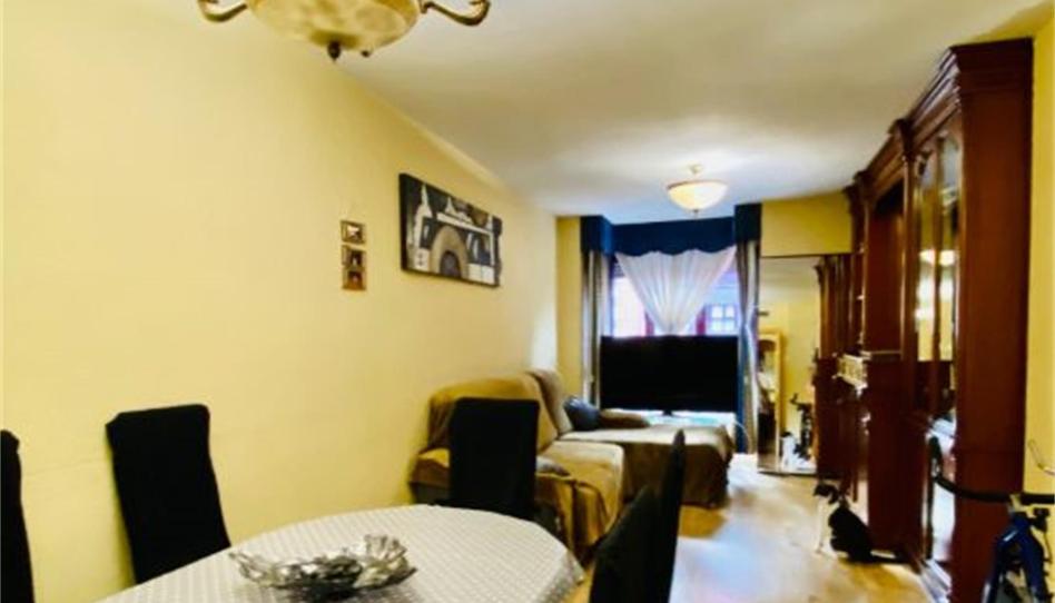 Flat for sale in Calle Horizón, 3, Orcasitas, Madrid - image 1 Photo 1 of Flat for sale in Calle Horizón, 3, Orcasitas, Madrid