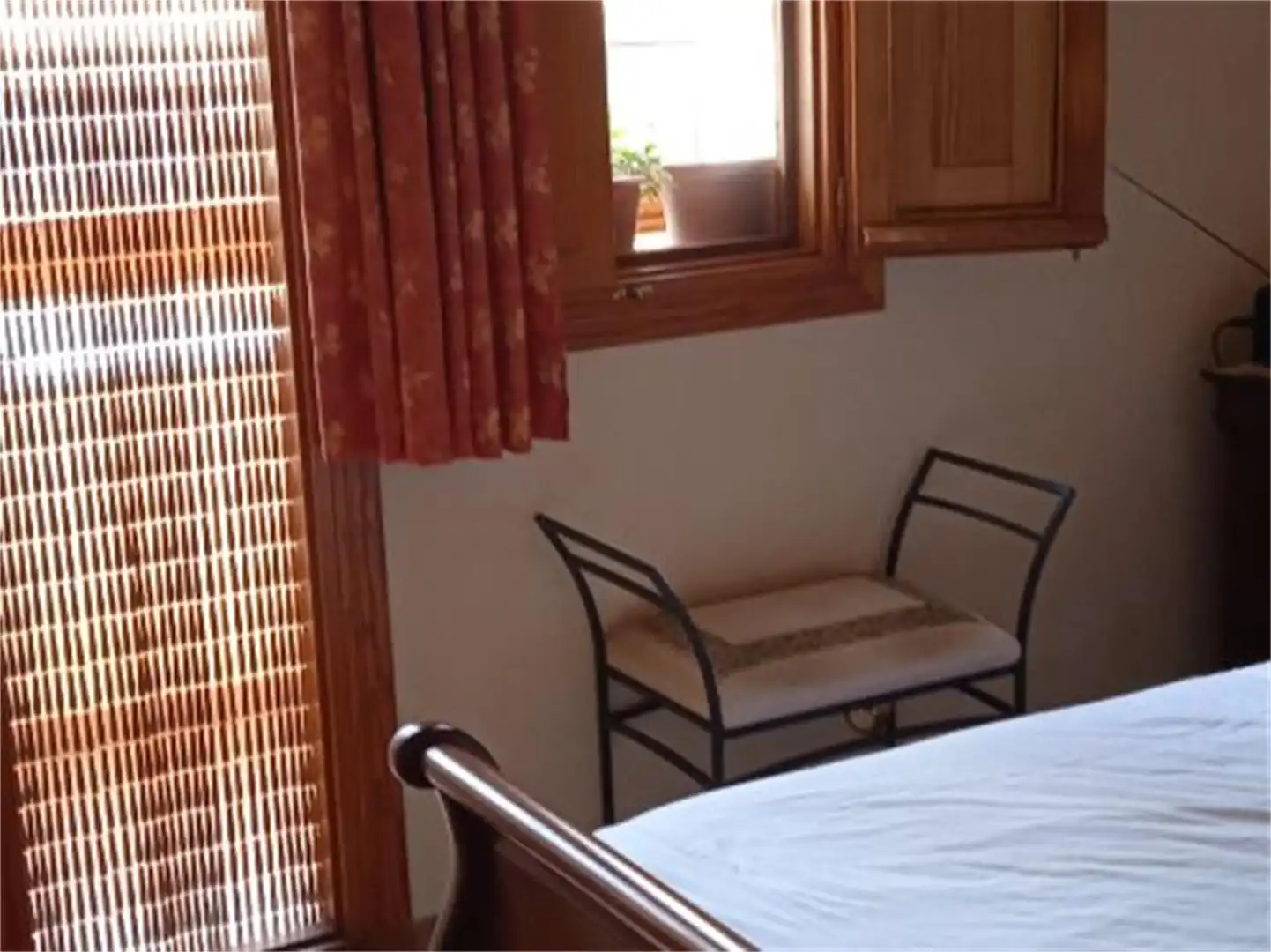 Habitación de Casa adosada en venta en Les Coves de Vinromà con Jardín privado, Amueblado y Horno