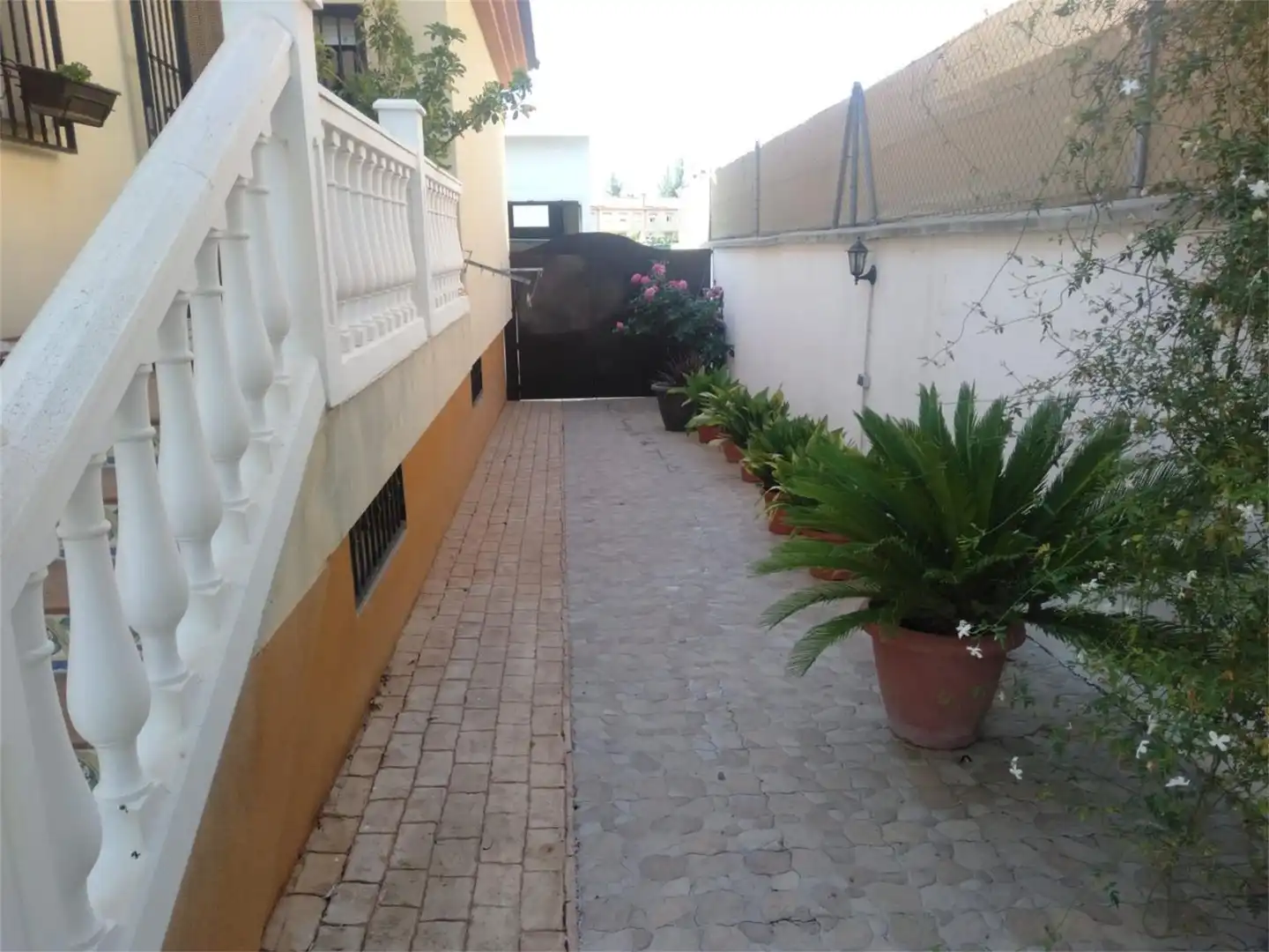 Vista exterior de Casa o chalet en venta en Ogíjares con Aire acondicionado, Terraza y Piscina