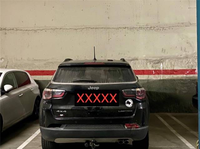 Garaje en Venta en Camí Antic de València, 100 en El Poblenou