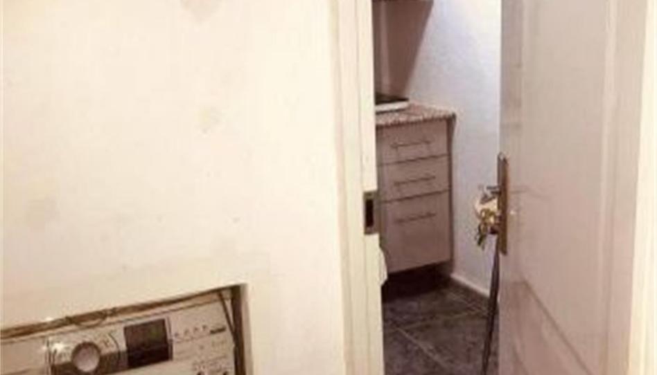 Flat to rent in Rambla del Raval, 36, El Raval, Barcelona Capital - image 1 Photo 1 of Flat to rent in Rambla del Raval, 36, El Raval, Barcelona Capital