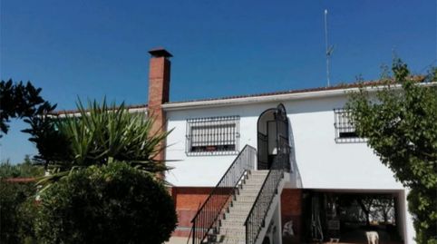 Foto 4 de Casa o xalet en venda a Sanlúcar la Mayor, Sevilla