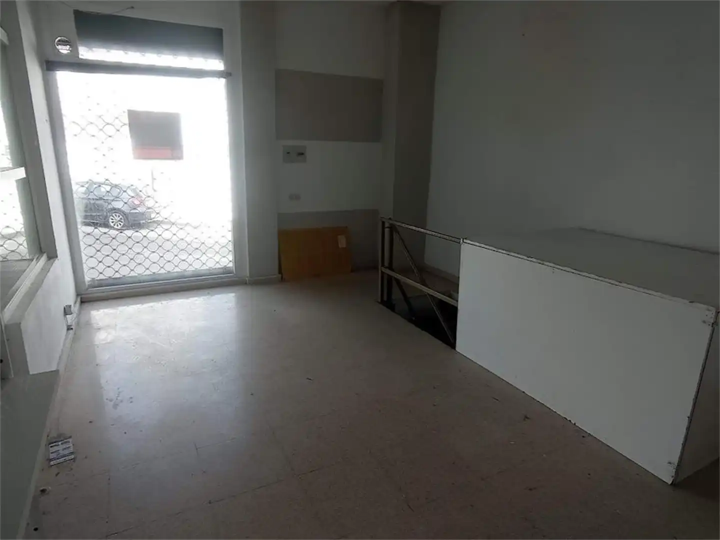 Local en venta en Tomares
