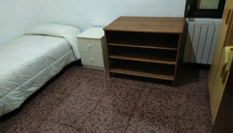 Flat to share in Street Carrer de Martí I Codolar, 16, Bellvitge - El Gornal - Granvia LH, L'Hospitalet de Llobregat - image 1 Photo 1 of Flat to share in Street Carrer de Martí I Codolar, 16, Bellvitge - El Gornal - Granvia LH, L'Hospitalet de Llobregat