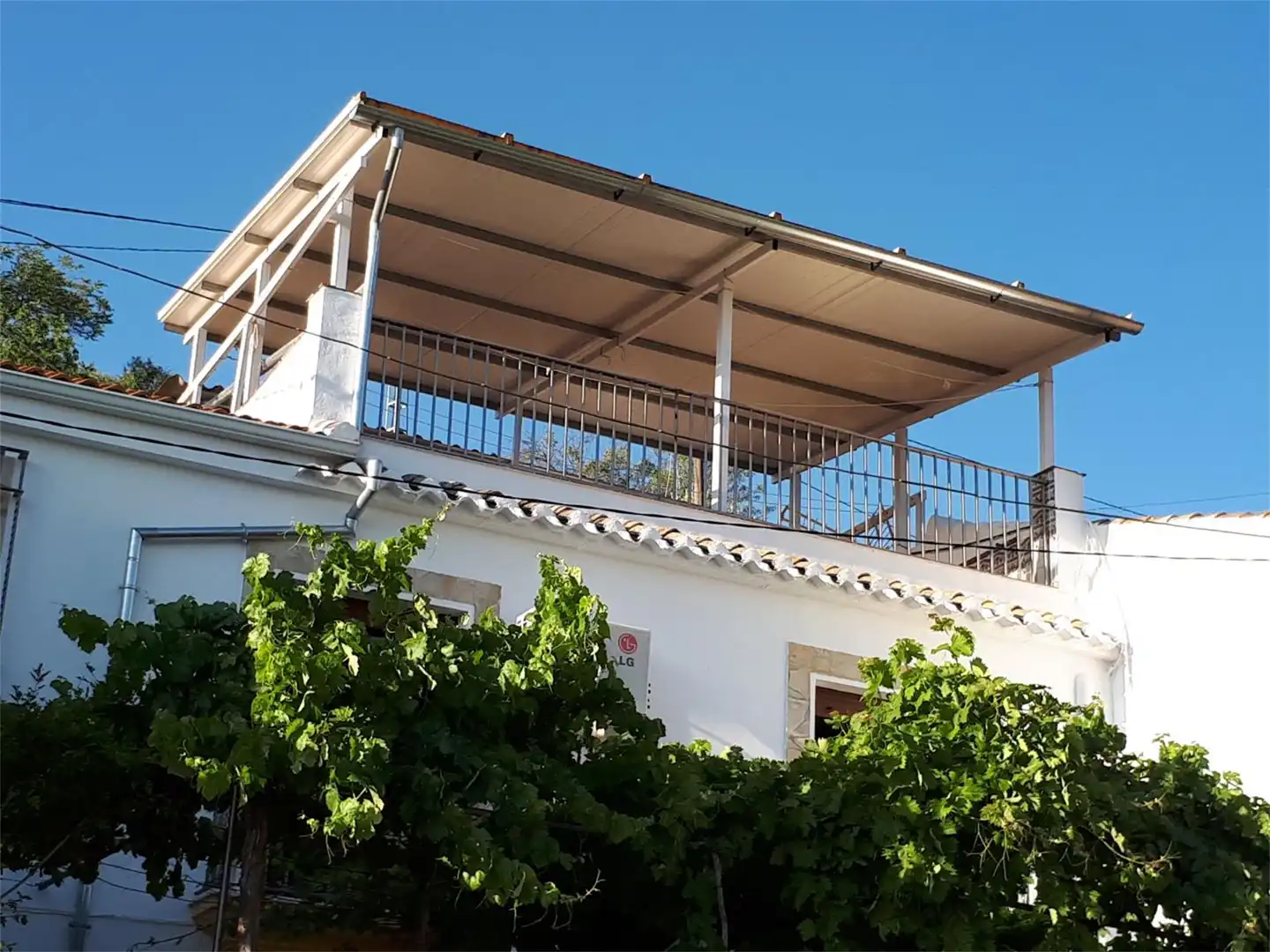 Einfamilien-Reihenhaus zum Verkauf in Calle Alta, 26, Villanueva de Algaidas Außenansicht von Einfamilien-Reihenhaus zum Verkauf in Villanueva de Algaidas mit Klimaanlage, Terrasse und Balkon