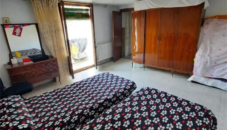 Single-family semi-detached for sale in Calle Mayor, Andosilla, Navarra - image 1 Photo 1 of Single-family semi-detached for sale in Calle Mayor, Andosilla, Navarra