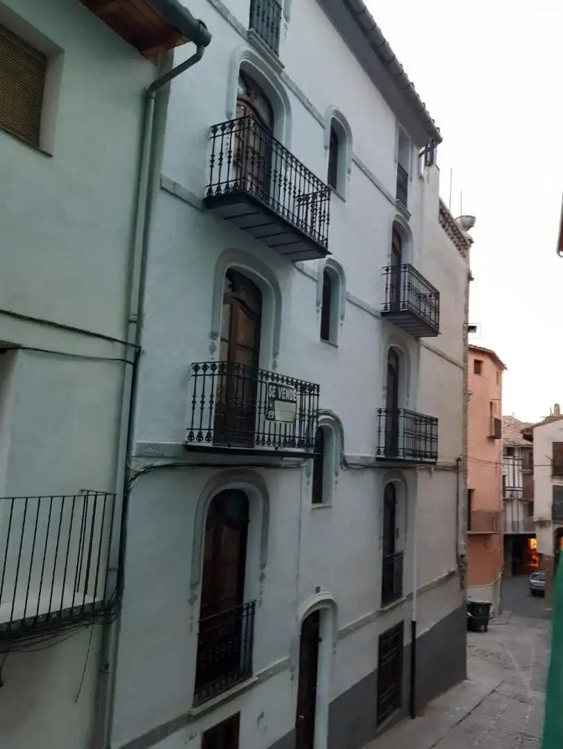 Außenansicht von Wohnung zum Verkauf in Morella mit Heizung, Terrasse und Ofen