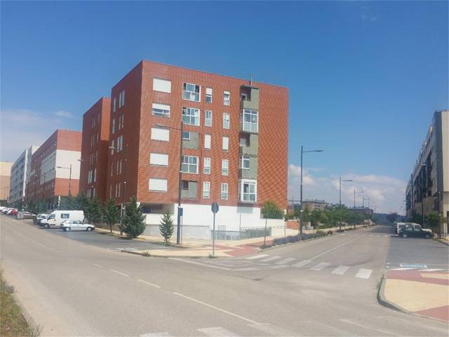 Local comercial en Venta en Calle de la Libertad en Eduardo Saavedra - Eloy Sanz Villa