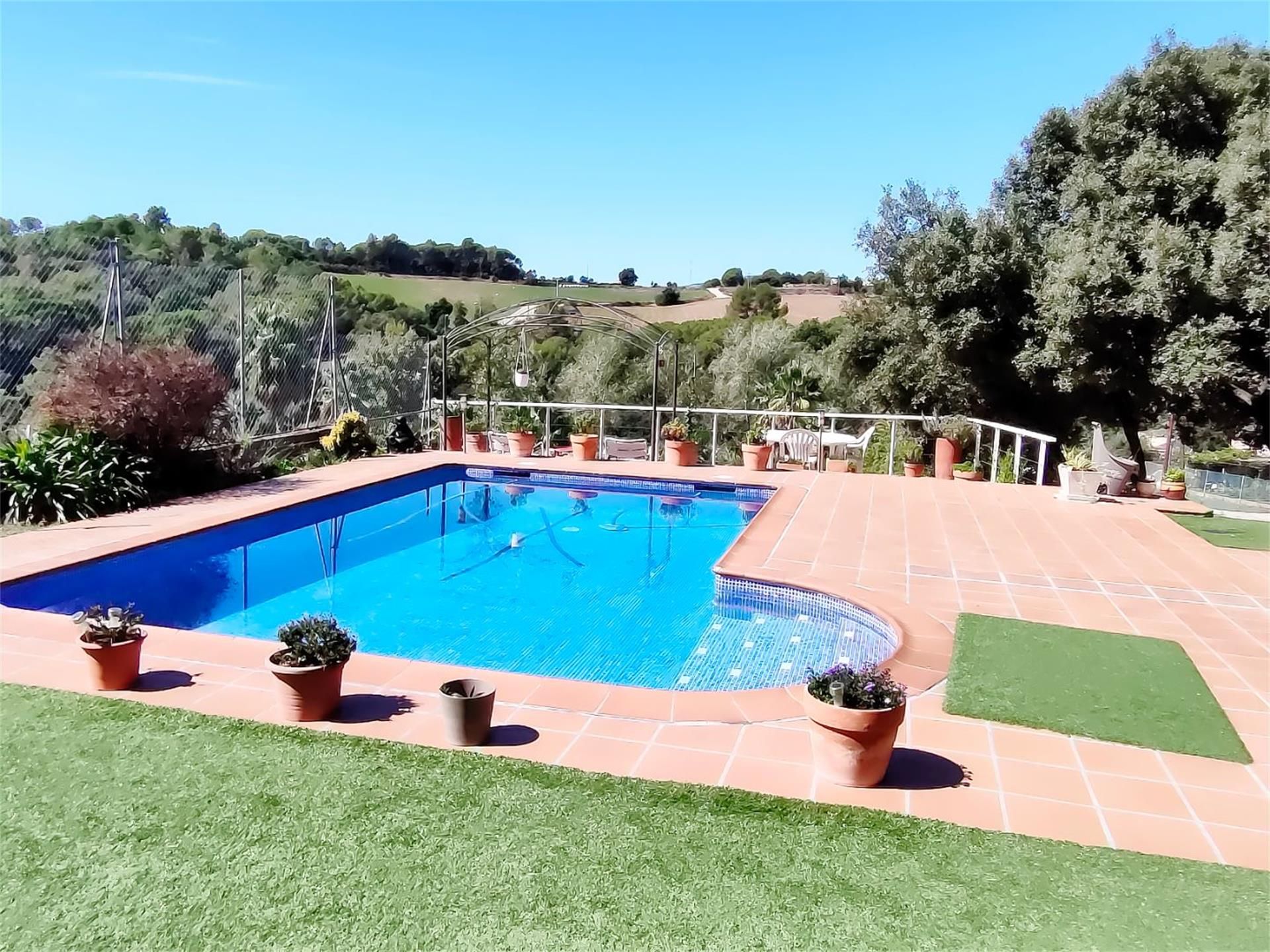 Swimming pool of House or chalet for sale in Caldes de Montbui