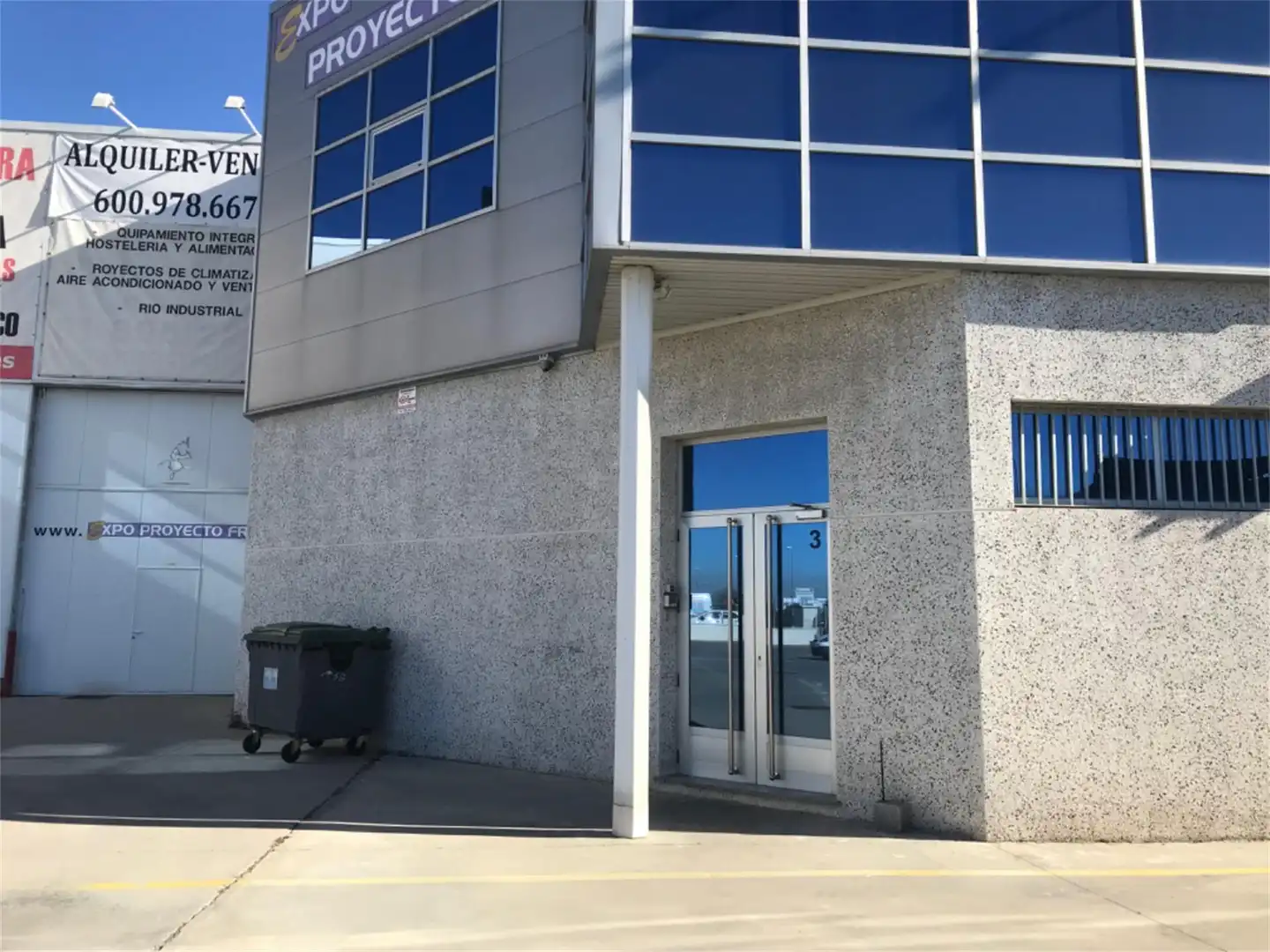 Exterior view of Industrial buildings for rent in Valdemoro  with Air Conditioner and Heating