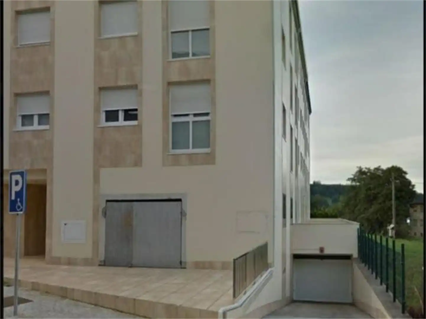 Vista exterior de Garatge de lloguer en A Laracha  