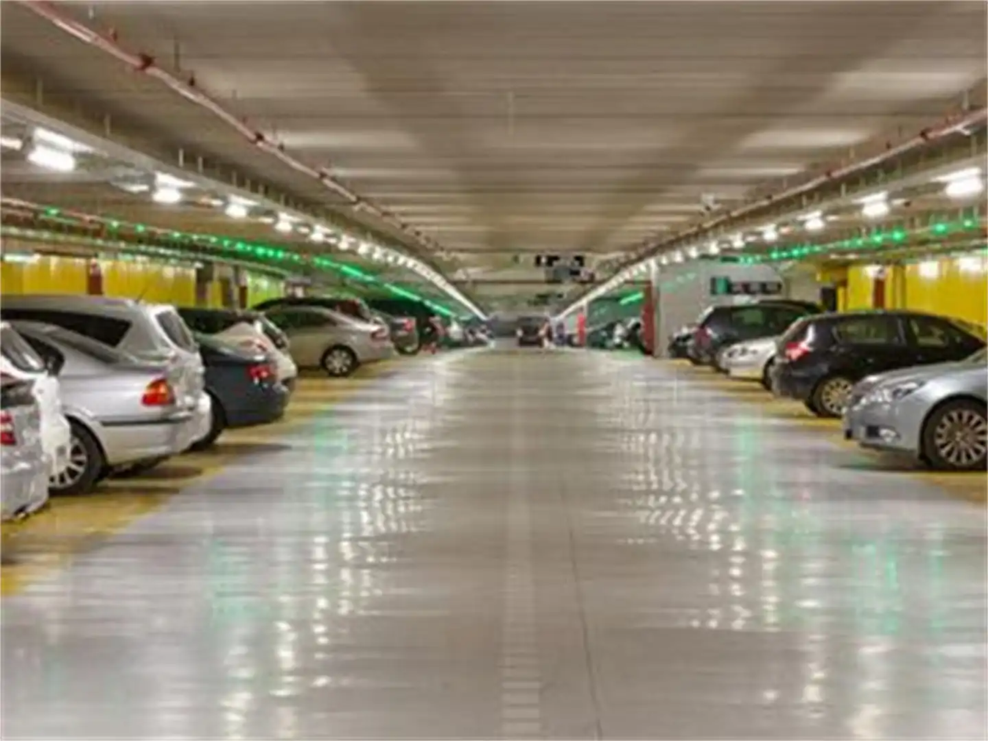 Parking of Garage for sale in Madrid