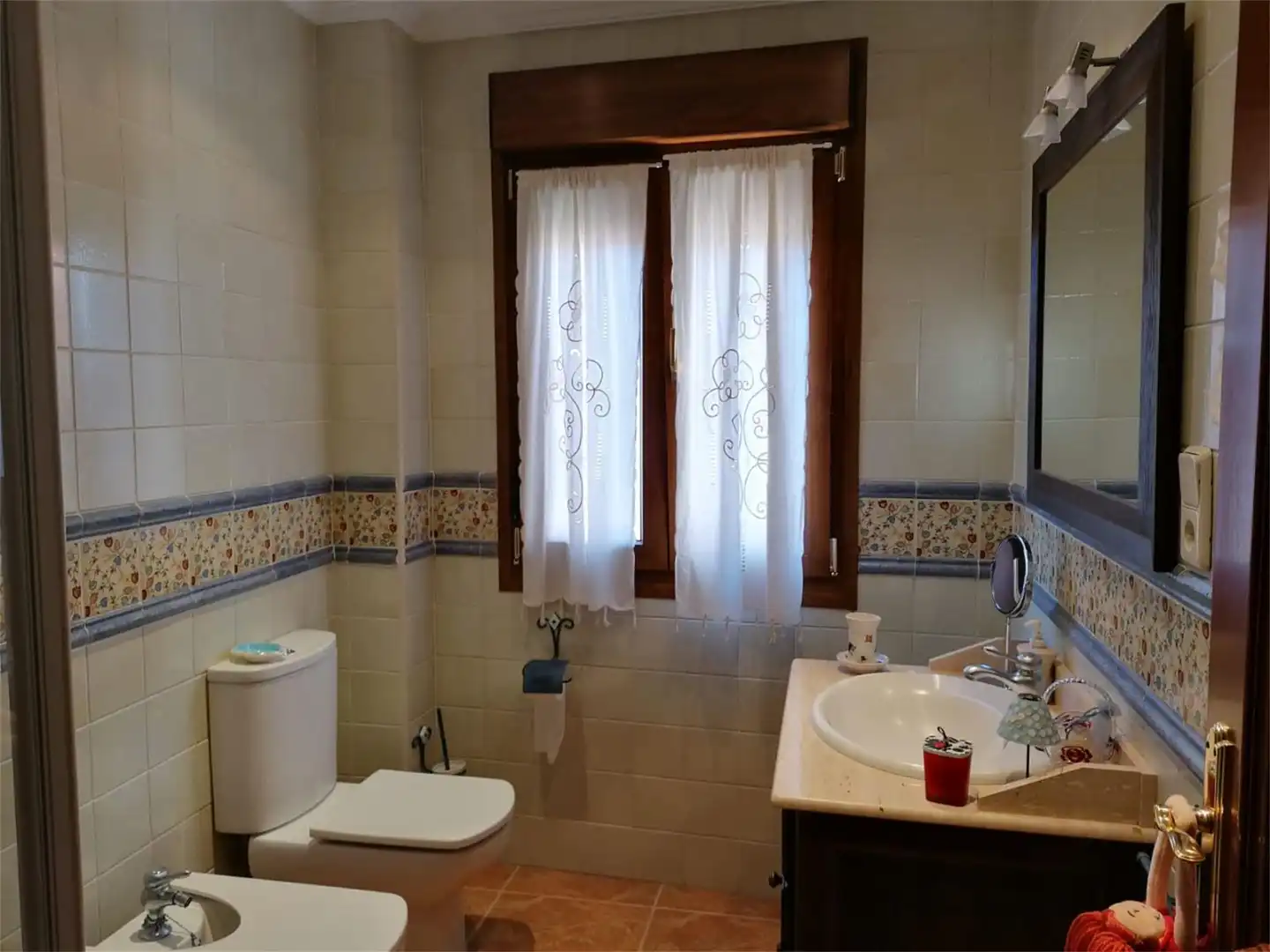 Houses for sale in Calle Mayor, 12, Corral de Almaguer Bathroom of Houses for sale in Corral de Almaguer with Air Conditioner, Furnished and Oven