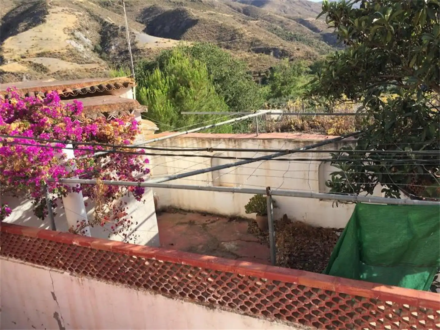 Detached homes for sale in Camino de los Montoros, Ugíjar Garden of Detached homes for sale in Ugíjar with Terrace and Oven